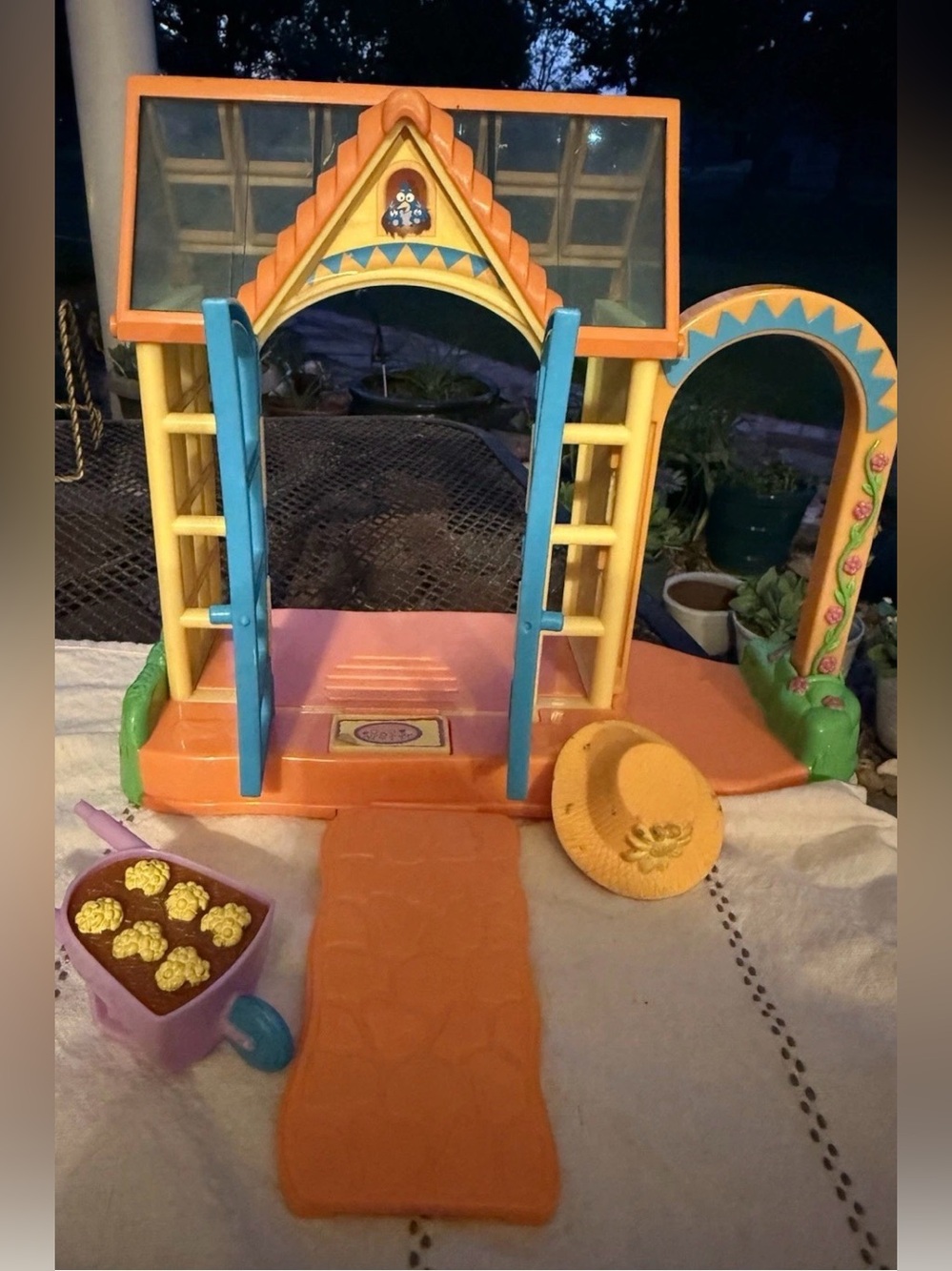 Dora the Explorer Talking Greenhouse Wheelbarrow, Sidewalk, And hat